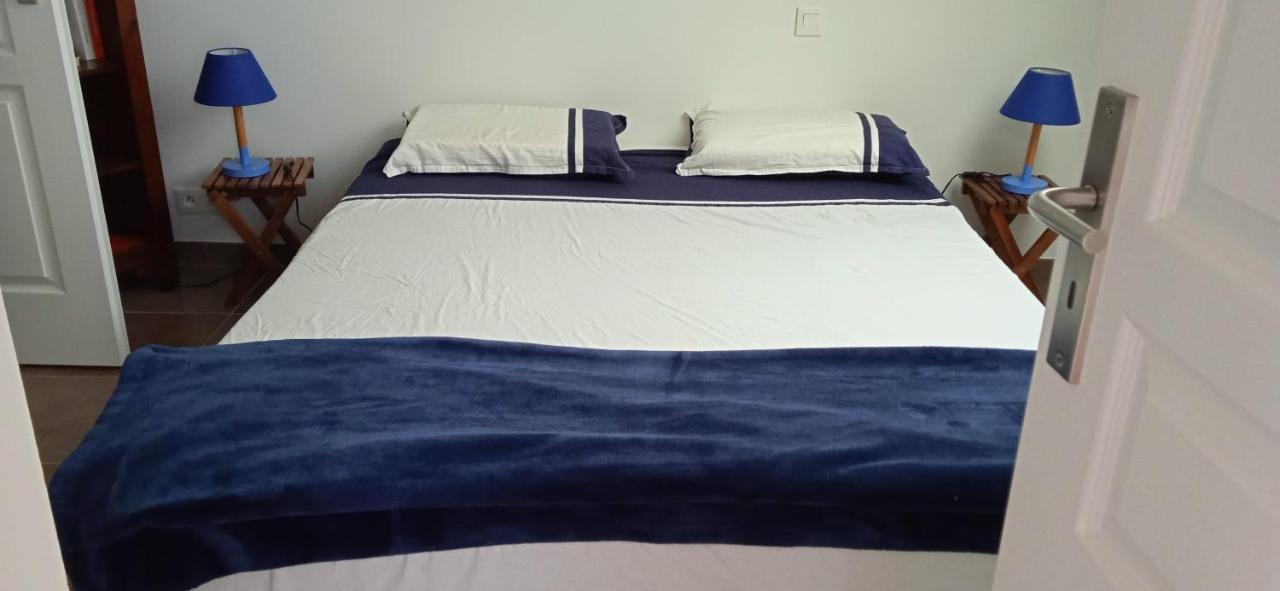 Javoy Bed & Breakfast Penvénan Екстериор снимка