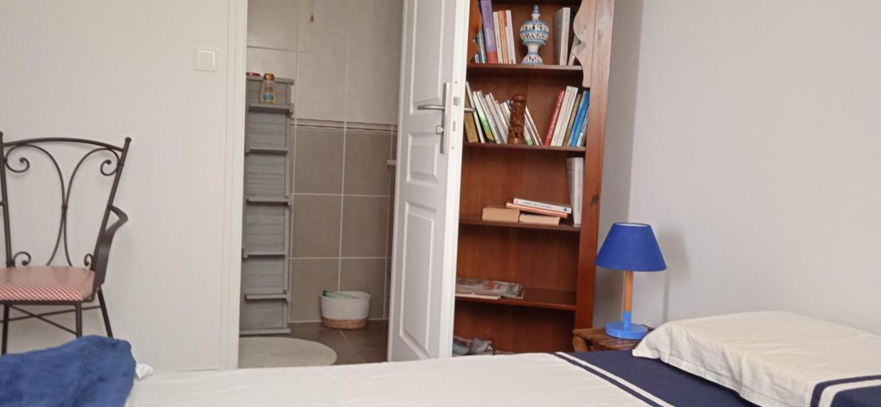 Javoy Bed & Breakfast Penvénan Екстериор снимка